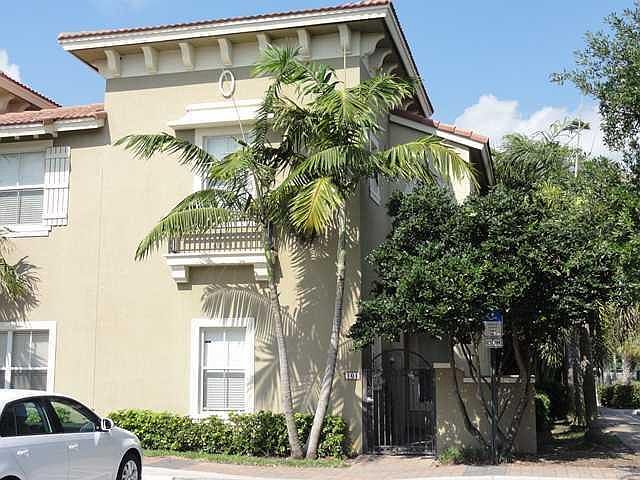 1st image of 101 Lake Monterey Cir