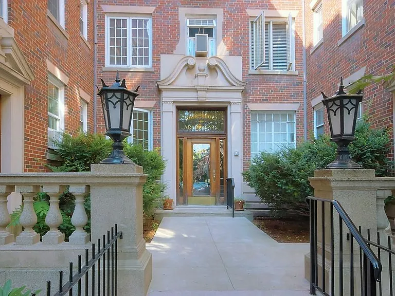 285 Harvard St #110 — Photo 1
