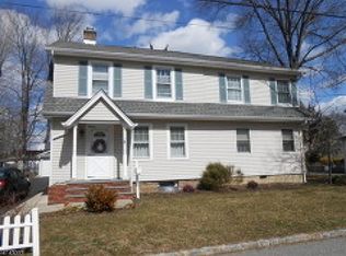 4 Burnham Pl, Morris Plains, NJ 07950