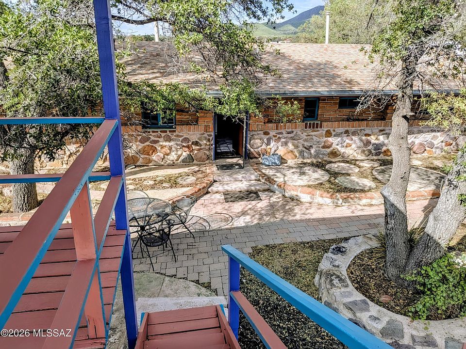 1st image of 33 Thunder Mountain Rd