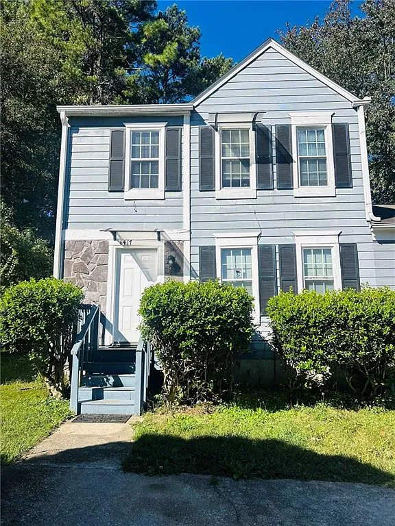 3 bed, 2.5 bath, 1408 sqft, $1,600 — Photo 1