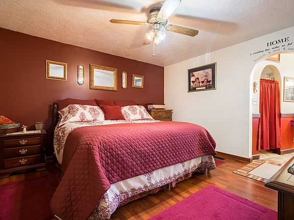 Master Bedroom 13 x 13