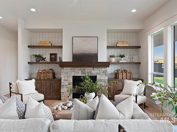 4th image of 6394 W Largo Dr