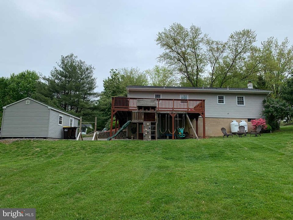 2nd image of 76 Spring Hill Rd