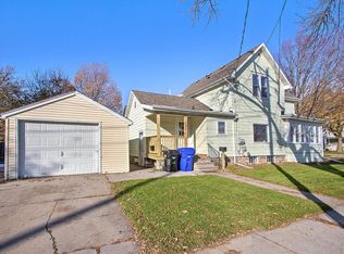 1003 W Lawrence St #GQSKNSGGR, Appleton, WI 54914