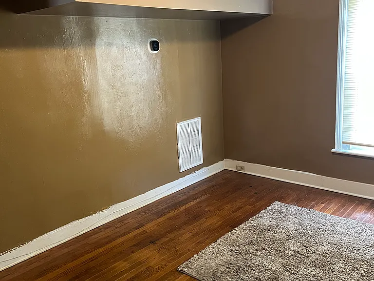 301 10 1/2 St NW #TWO STORY HOME — Photo 26