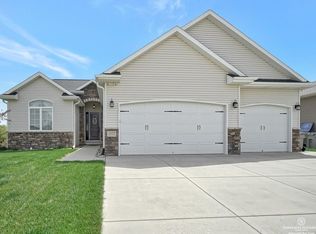 5027 Beckys Way Rd, Lincoln, NE 68514