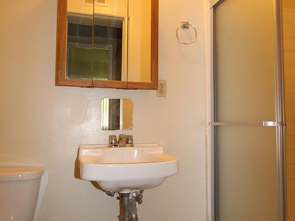 5th image of 514 N Towne Ave APT 5