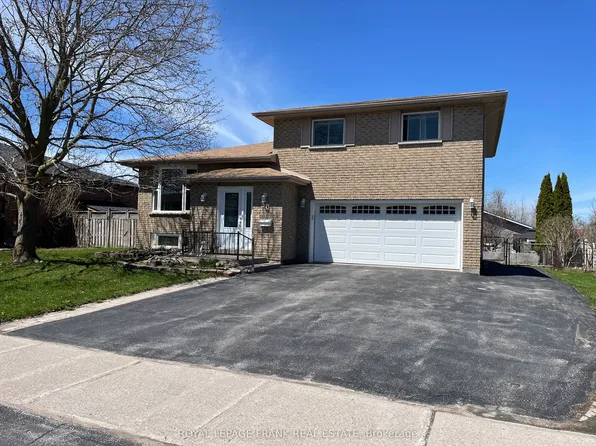 30 Andrew Dr, Kawartha Lakes, ON K9V 5W6