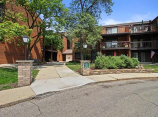 5200 S Tuckaway Blvd UNIT 126, Greenfield, WI 53221