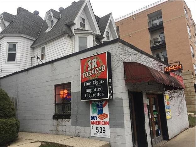 1st image of 1926 N Farwell Ave #1928