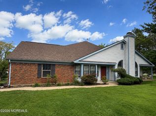17 Old Orchard Ln, Ocean, NJ 07712