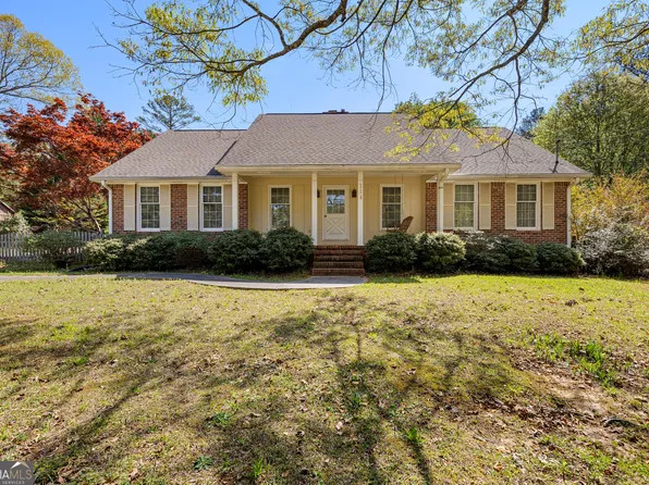 114 Hidden Valley Rd, Fayetteville, GA 30214