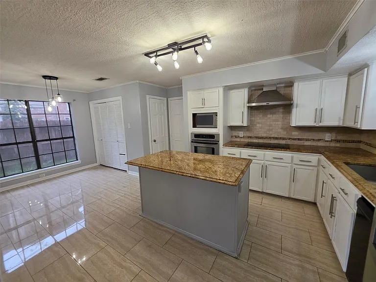 19507 Oak Station Dr — Photo 19