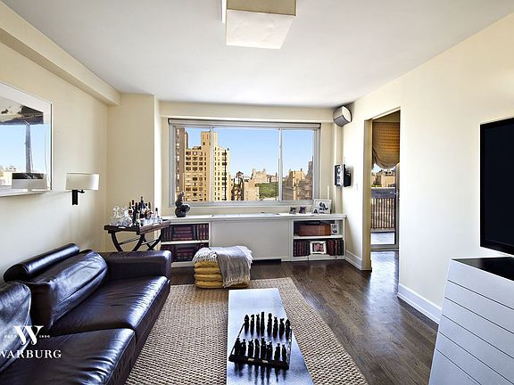 2nd image of 40 E 80th St APT 20A