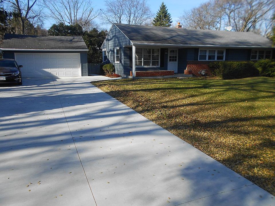 1st image of 2623 N 116th St