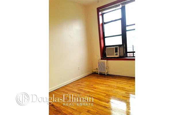 Rented by Douglas Elliman | media 19