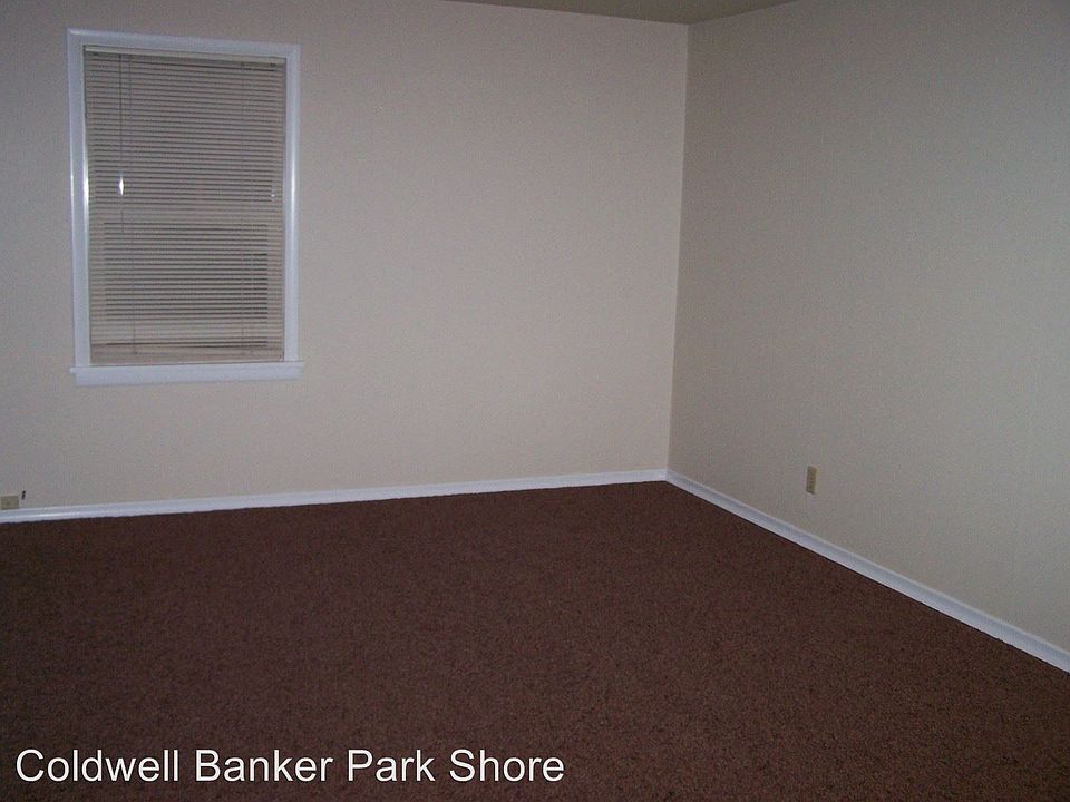 1st image of 307 11th Street Pl #A