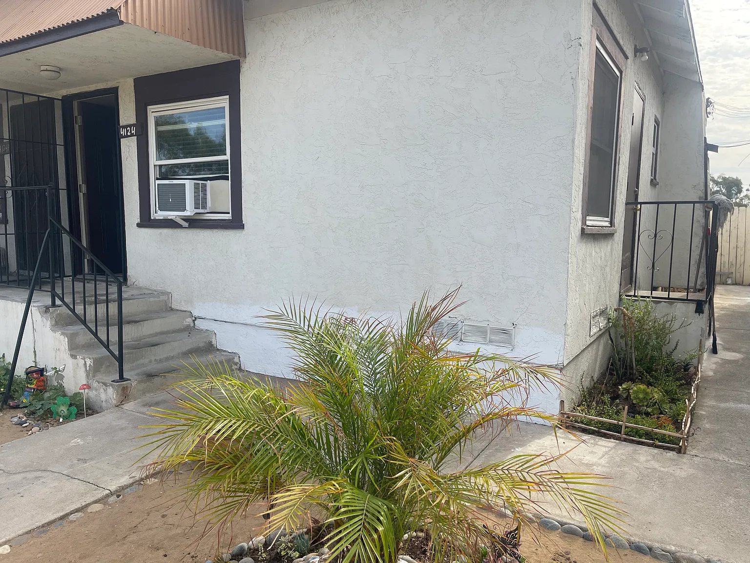 2 bed, 650 sqft, $1,995 — Photo 1