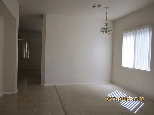 Single Story Summerlin Beauty — Photo 3
