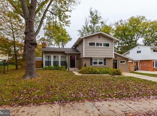 2302 McAuliffe Dr, Rockville, MD 20851