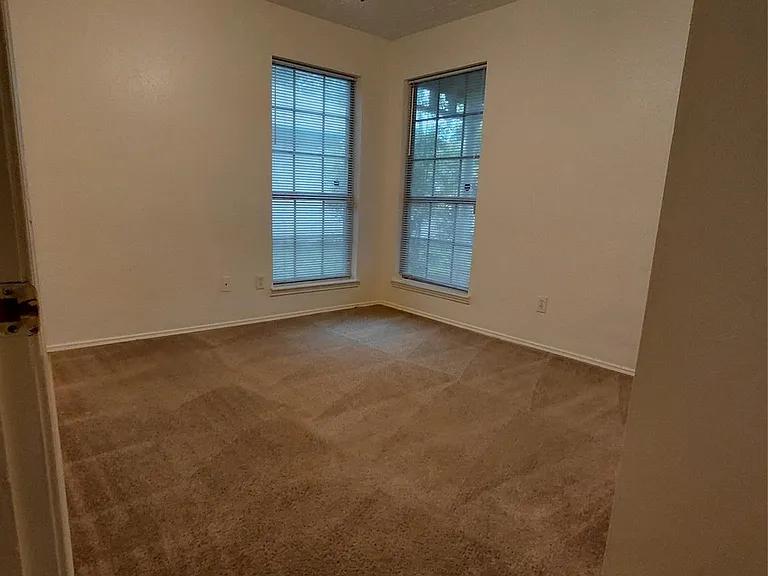 3203 Mourning Dove Dr — Photo 15