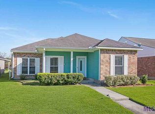 17189 Lakepark Ave, Baton Rouge, LA 70816