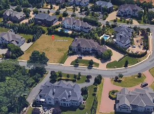 32 Overlook Rd, Livingston, NJ 07039