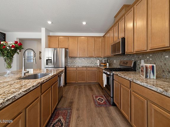 3rd image of 9319 Bay Ct