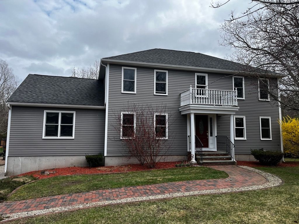 19 Smith Rd, Mansfield, MA