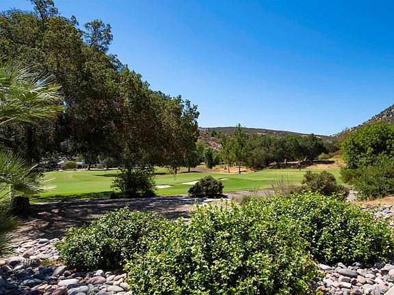 5th image of 15506 Vista Vicente Dr