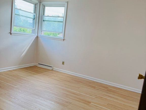 3rd image of 19 Pleasantview Ave #Penthouse