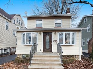 28 Grumman Ave, Newark, NJ 07112