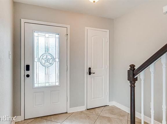 5th image of 3965R Polar Brook Dr