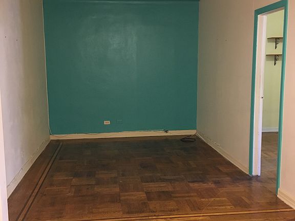 2nd image of 4108 43rd St APT 3E