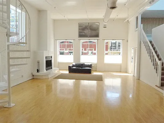 Rented by Sotheby's International Realty | media 9
