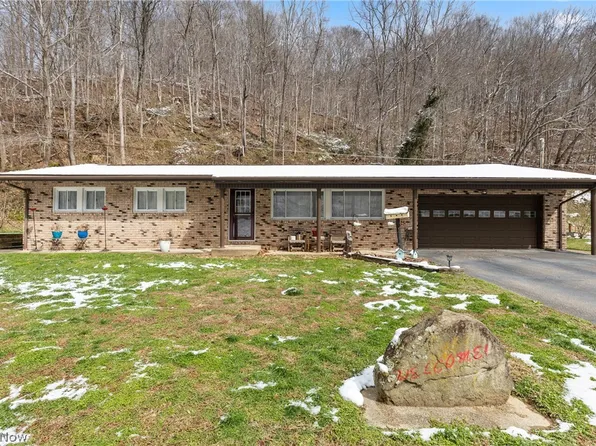 52736 Fisher Hill Rd, Clarington, OH 43915