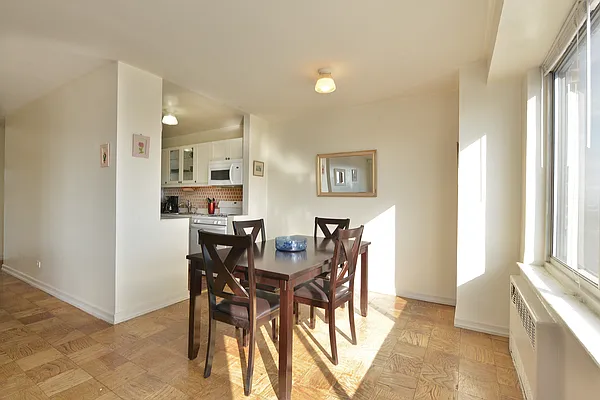 Rented by BSRG Realty | media 10