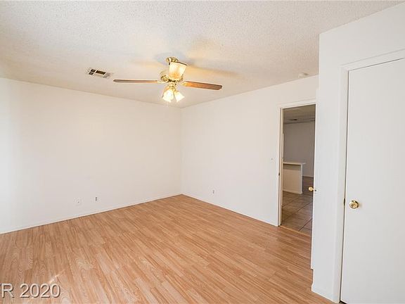 3rd image of 206 S Texas Ave APT B