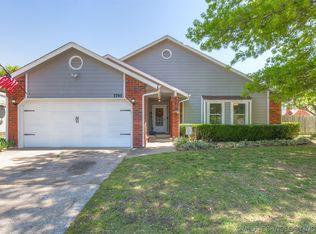1701 N 28th St, Broken Arrow, OK 74014