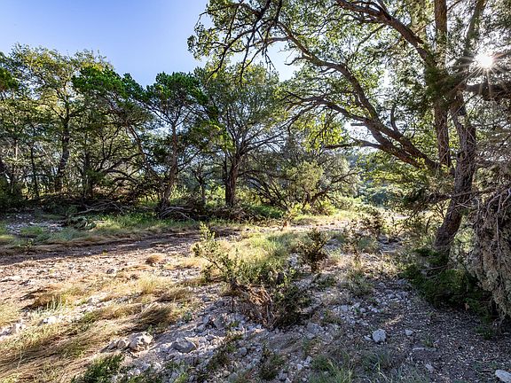 3rd image of Redbud Rd