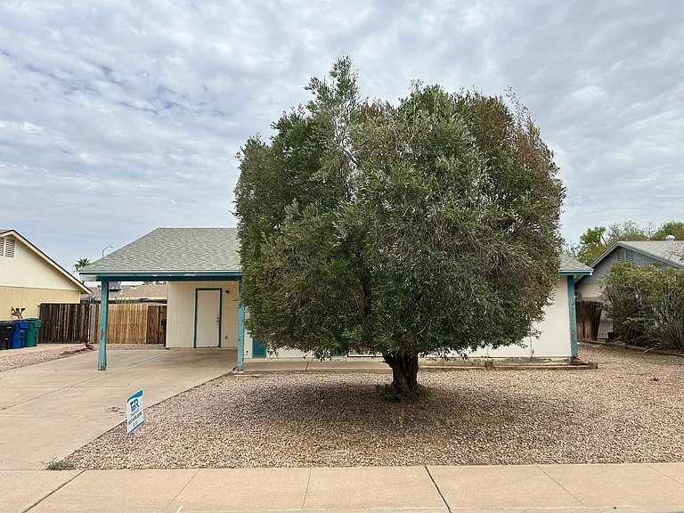 2060 W Peralta Ave — Photo 2