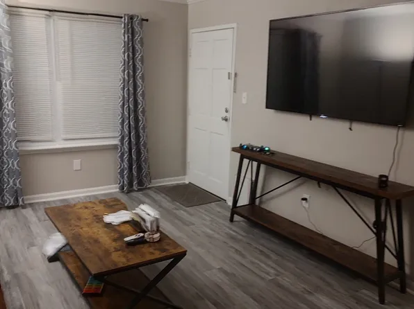 807 Spencer Ct, Virginia Beach, VA