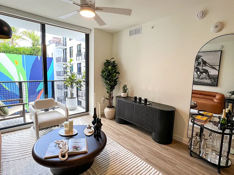 2751 N Miami Ave #2 — Photo 3
