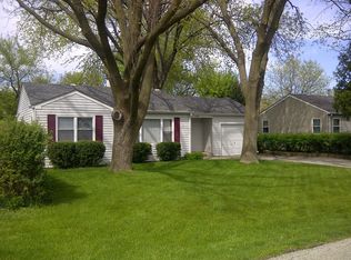 4300 Clearview Dr, McHenry, IL 60050