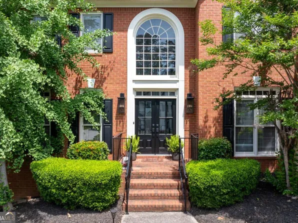 220 Galesburg Dr, Lawrenceville, GA 30044