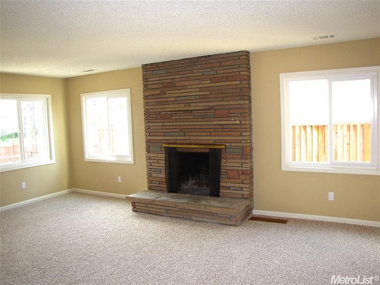 1st image of 2329 W Princeton Ave