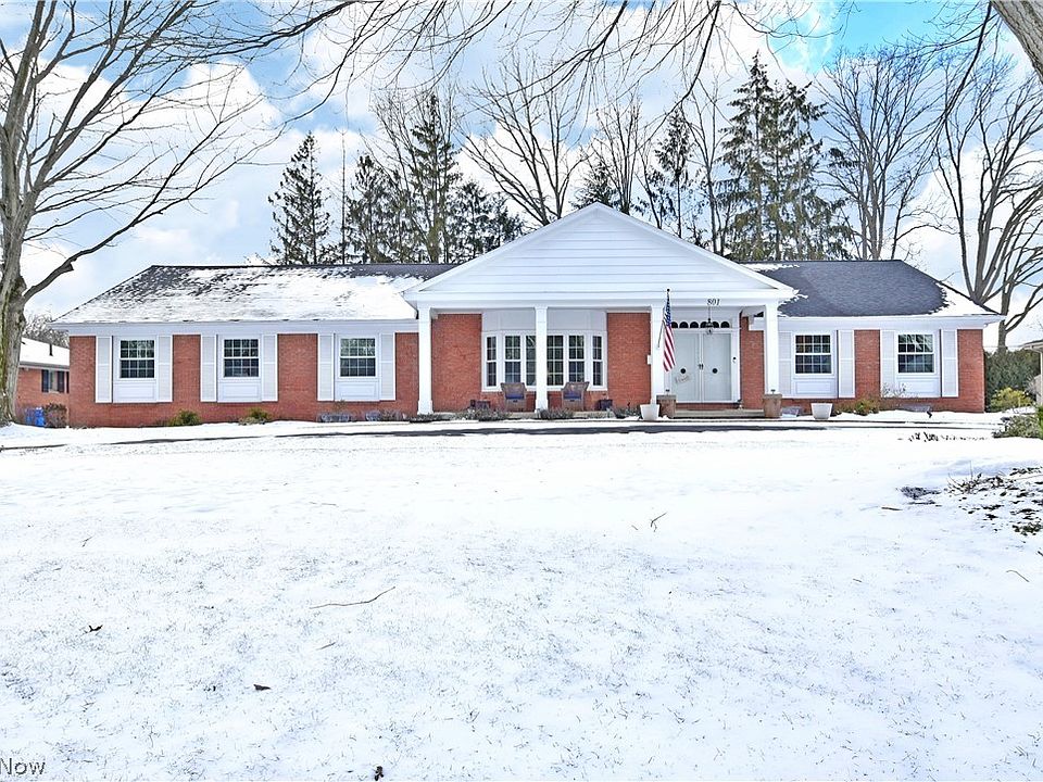 1st image of 801 Wildwood Dr NE