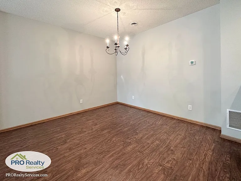 17127 Polk St NW — Photo 3