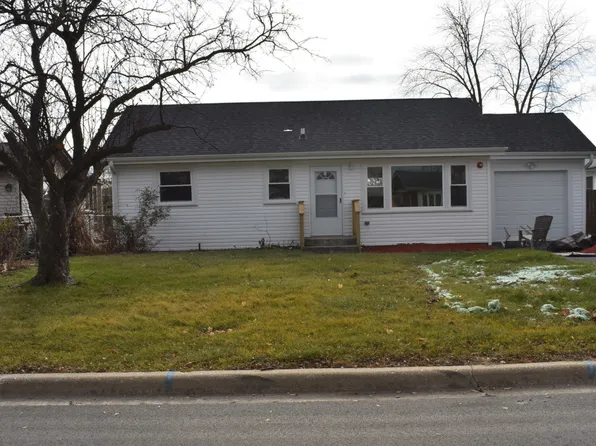 7819 W 82nd Pl, Oak Lawn, IL 60455